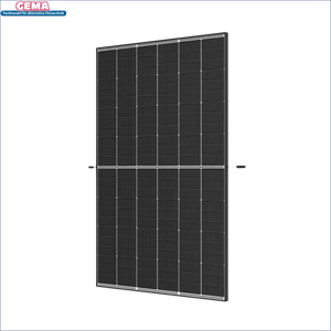 Schwarzes Solar Panel für 10 kWp Photovoltaikanlage mit 10kW Speicher und Huawei Sun2000-8KTL-M1 Hybrid